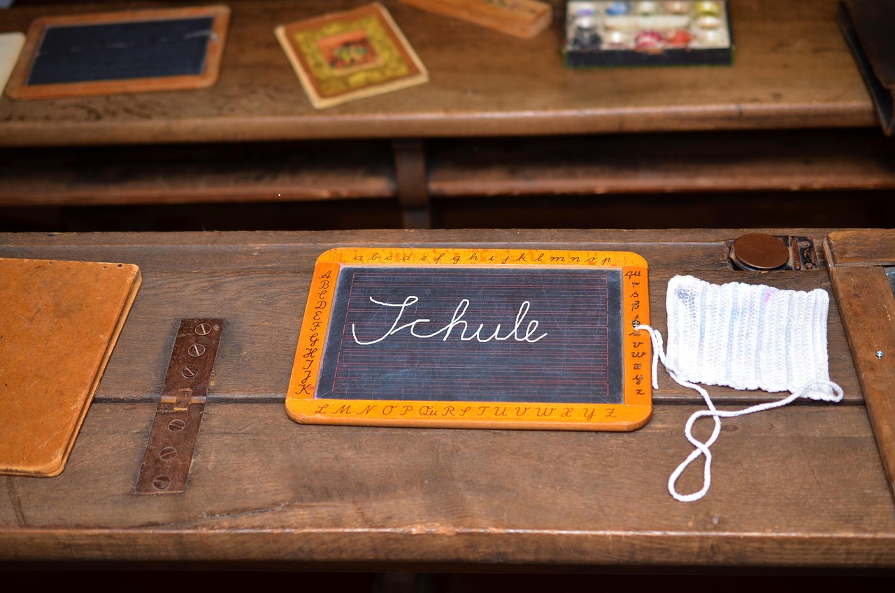 Penanganan Kesenjangan Pendidikan untuk Anak Putus Sekolah di Solok